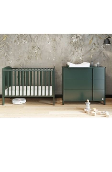 GREEN Limited YappyQu baby cot and YappyClassic dresser